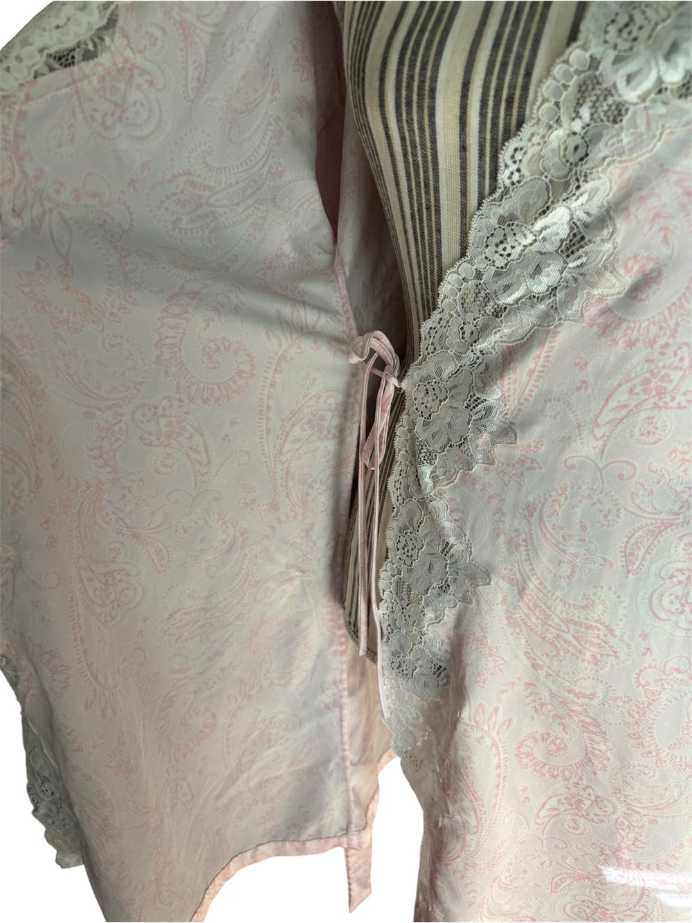Lauren Ralph Lauren Pink Lace Trim Robe Small Bridal Floral Wrap Belted - Picture 6 of 7